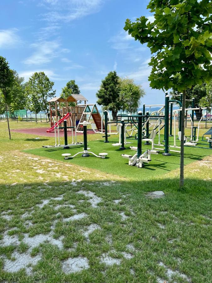 שיופוק Lakeside Home מראה חיצוני תמונה