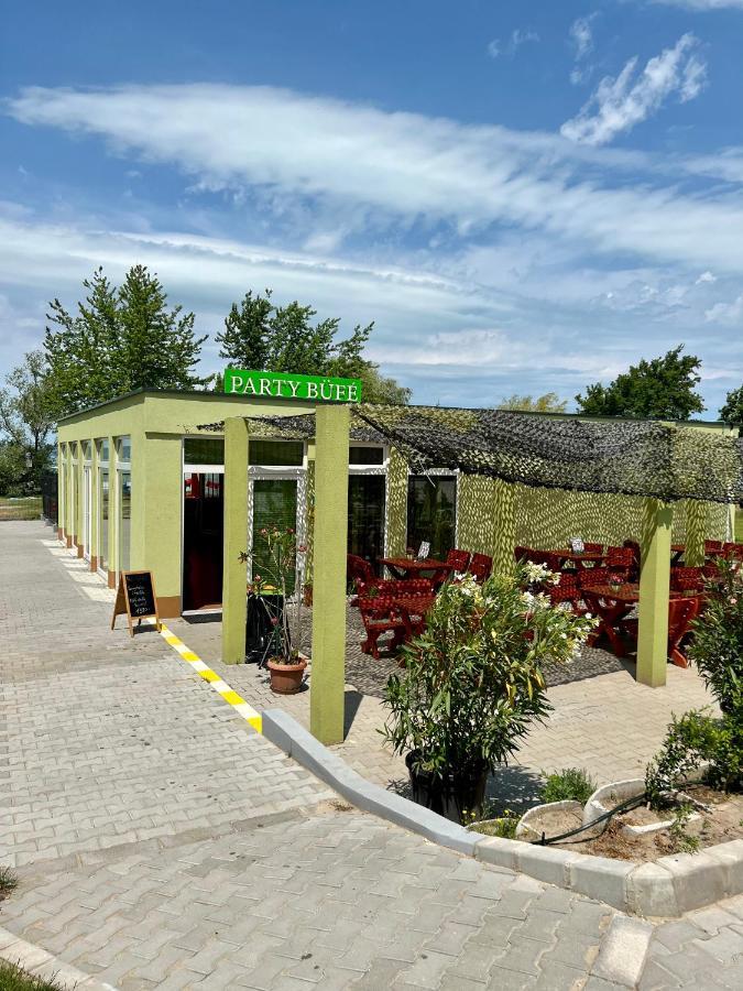 שיופוק Lakeside Home מראה חיצוני תמונה