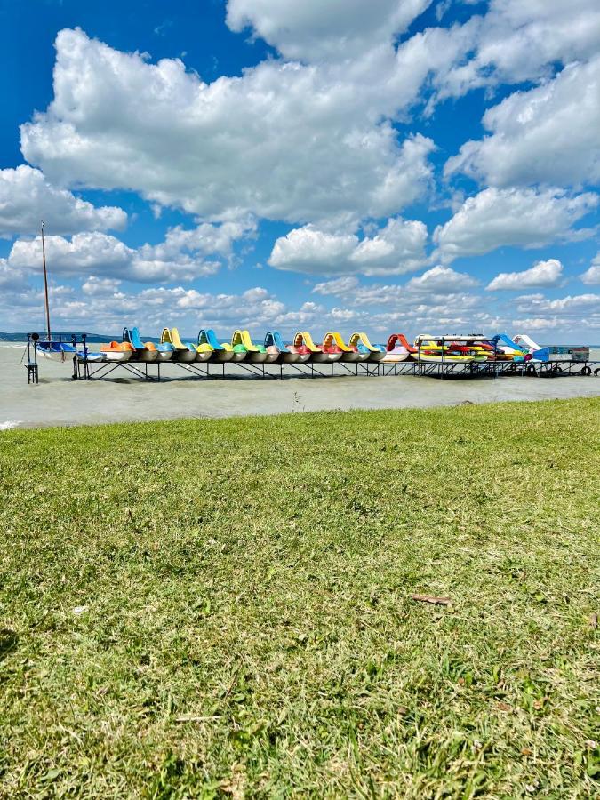 שיופוק Lakeside Home מראה חיצוני תמונה